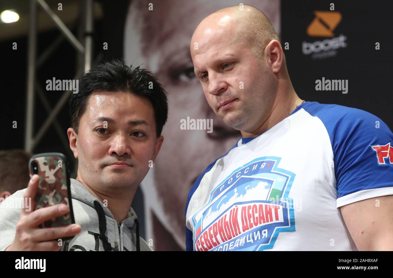 Page 6 Russian Mixed Martial Arts Fighter High Resolution Stock Photography And Images Alamy