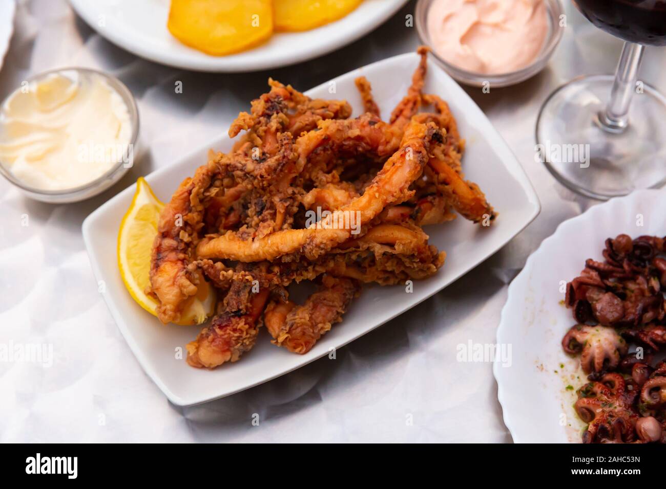 Deep fried tentacles hi-res stock photography and images - Alamy