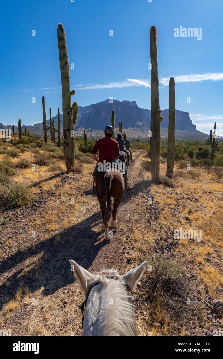 Arizona desert apache hires stock photography and images Alamy