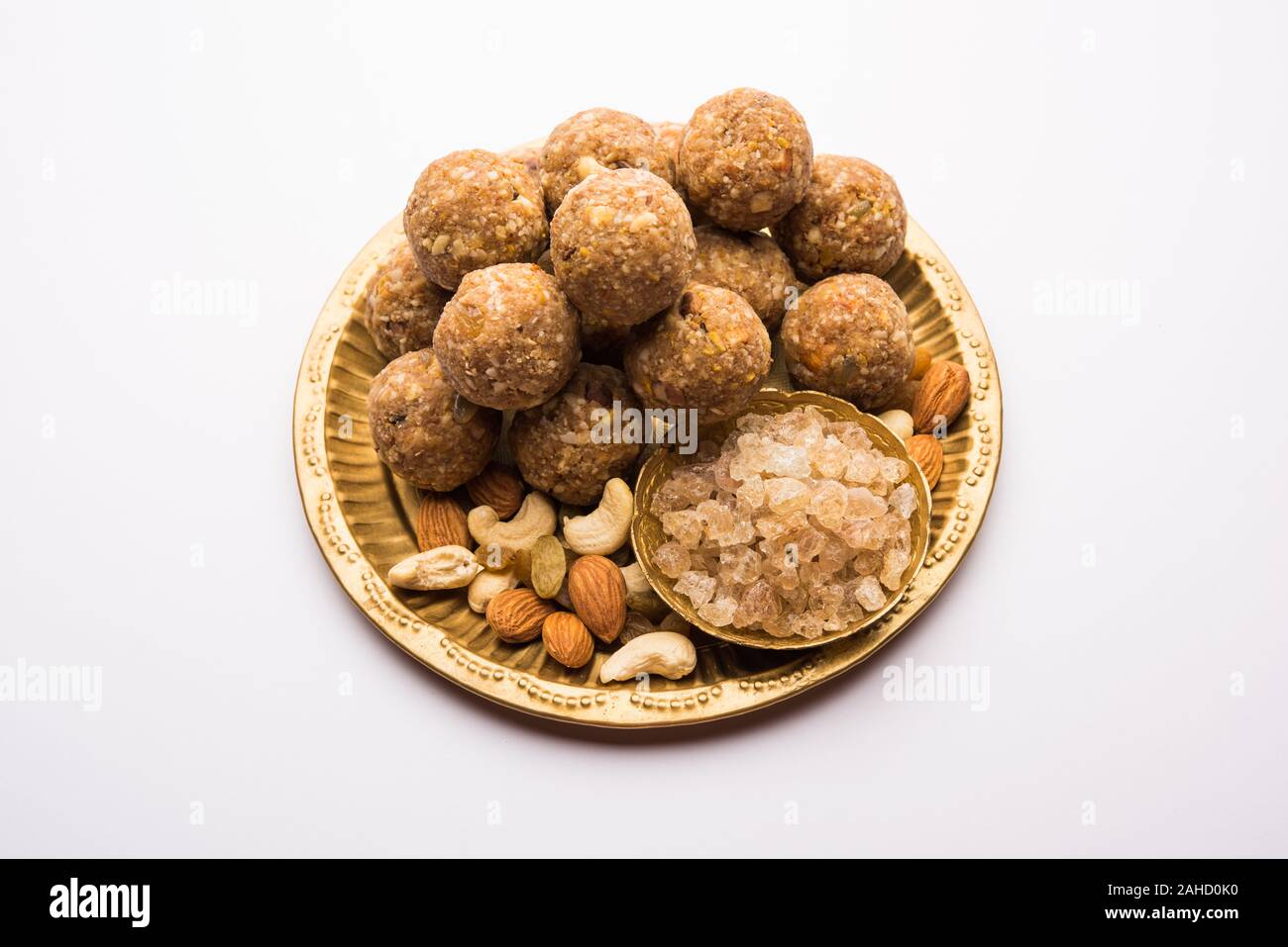 sweet Dink laddu also known as Dinkache ladoo or gond ke laddoo made