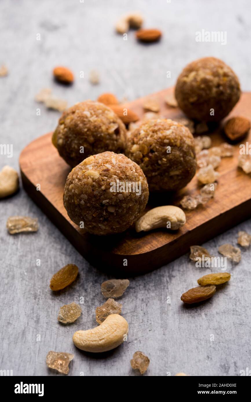 sweet Dink laddu also known as Dinkache ladoo or gond ke laddoo made ...