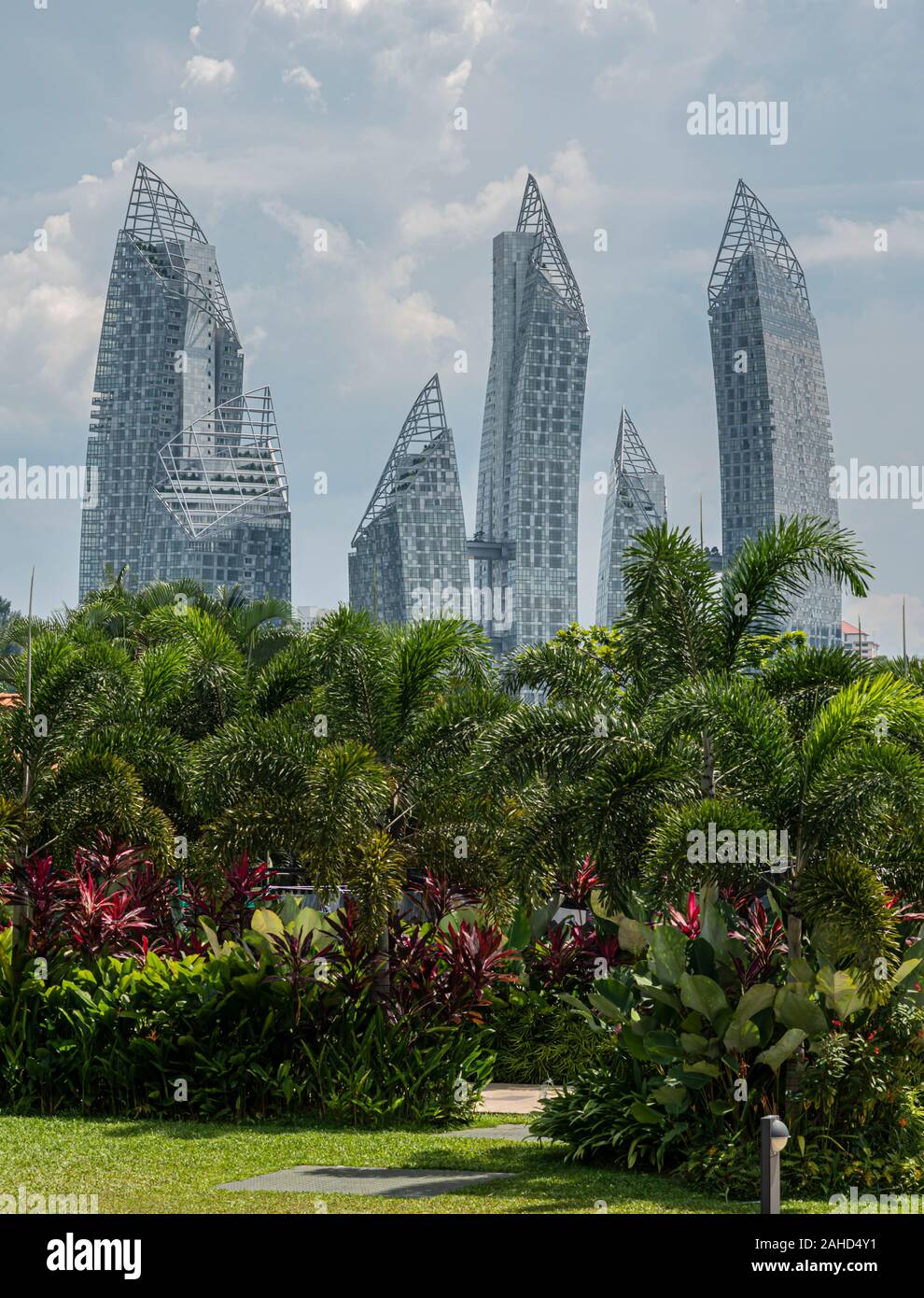 'Reflections at Keppel Bay', luxury residential development, designed by Daniel Libeskind, high-rise buildings at the Marina, from Sentosa Island, Sin Stock Photo