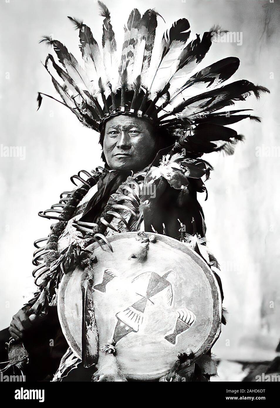 Rain in the Face, a Standing Rock Sioux Chief, in North Dakota circa 1910. He fought with Sitting Bull at Little Bighorn in 1876. Photo by Frank Bennett Fiske Stock Photo