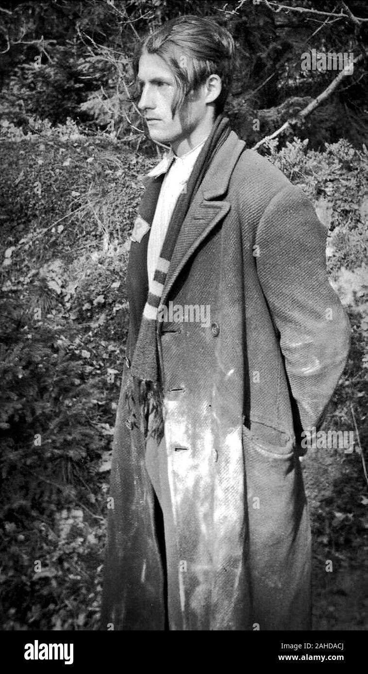 19-year-old Polish slave laborer Jan Sówka awaiting execution for the murder of a German policeman. On 11 May 1942, nineteen prisoners from Buchenwald camp were taken to the place in the woods where the policeman’s body was found. They were to be punished for the act committed by Sówka and his accomplice. Sówka was hanged after being forced to witness the reprisal hangings of the other inmates. Hundreds of Polish forced laborers were rounded up and forced to watch the executions. Germany Stock Photo