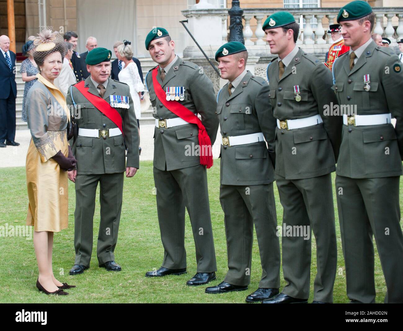 Royal marines in dress uniform hi-res stock photography and images - Alamy