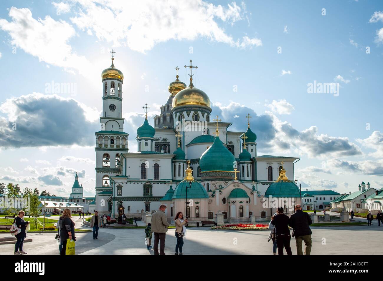 Istra, Russia-August 10, 2019: resurrection Cathedral in the new Jerusalem monastery on a Sunny summer day. Tourist attractions in Russia. Editorial Stock Photo