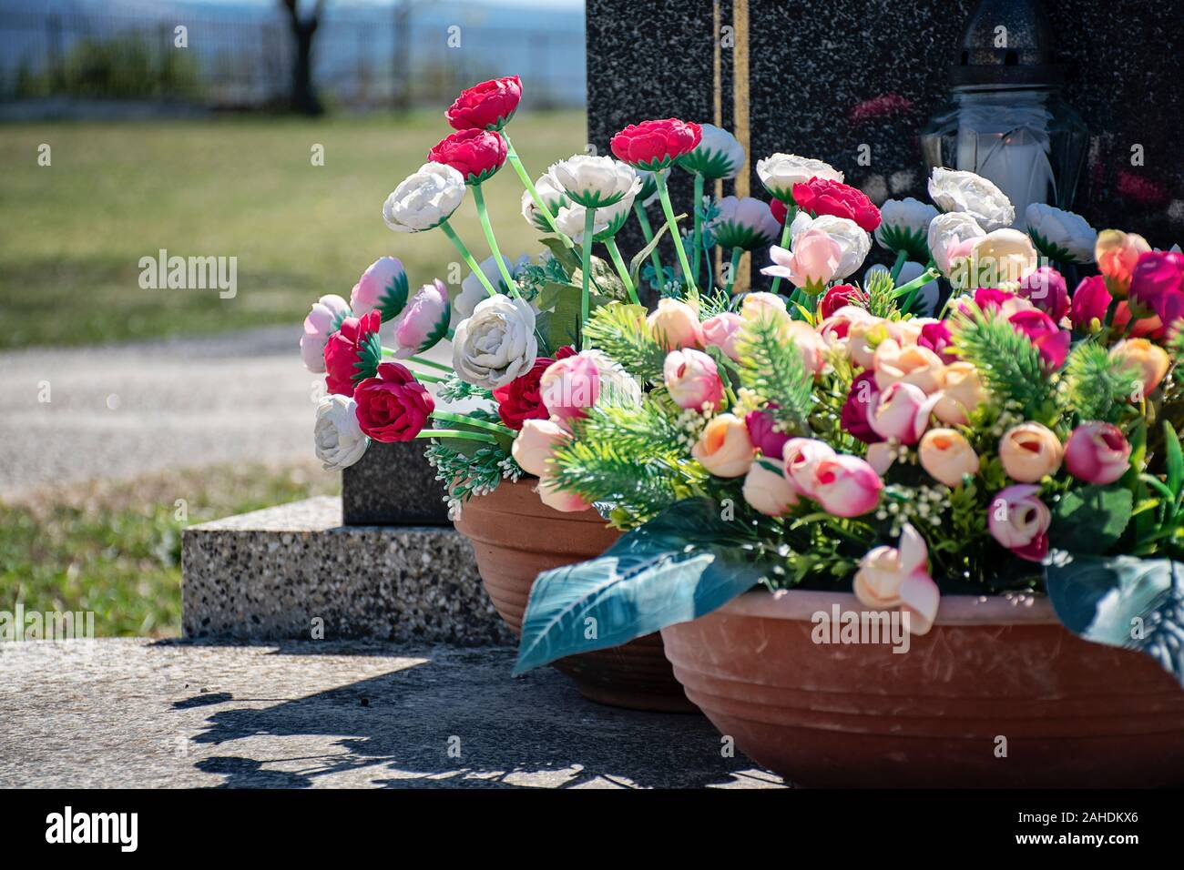 Decoration Day Flower Grave High Resolution Stock Photography And Images Alamy