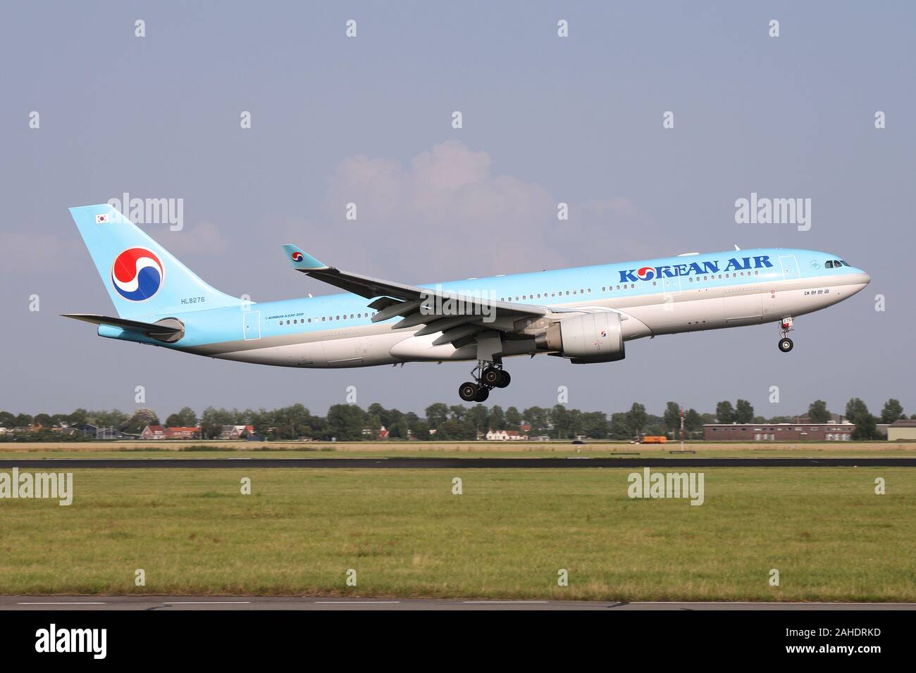 Korean Air Airbus A330-200 with registration HL8276 on short final for runway 18R (Polderbaan) of Amsterdam Airport Schiphol. Stock Photo