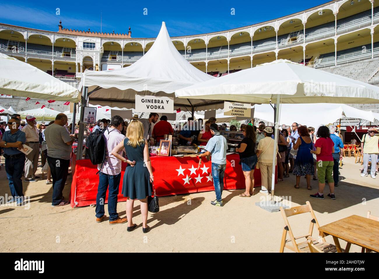 People at the Local farmers and producers market at the Las Ventas Bullring, Plaza de Toros, Madrid, Madrid Stock Photo