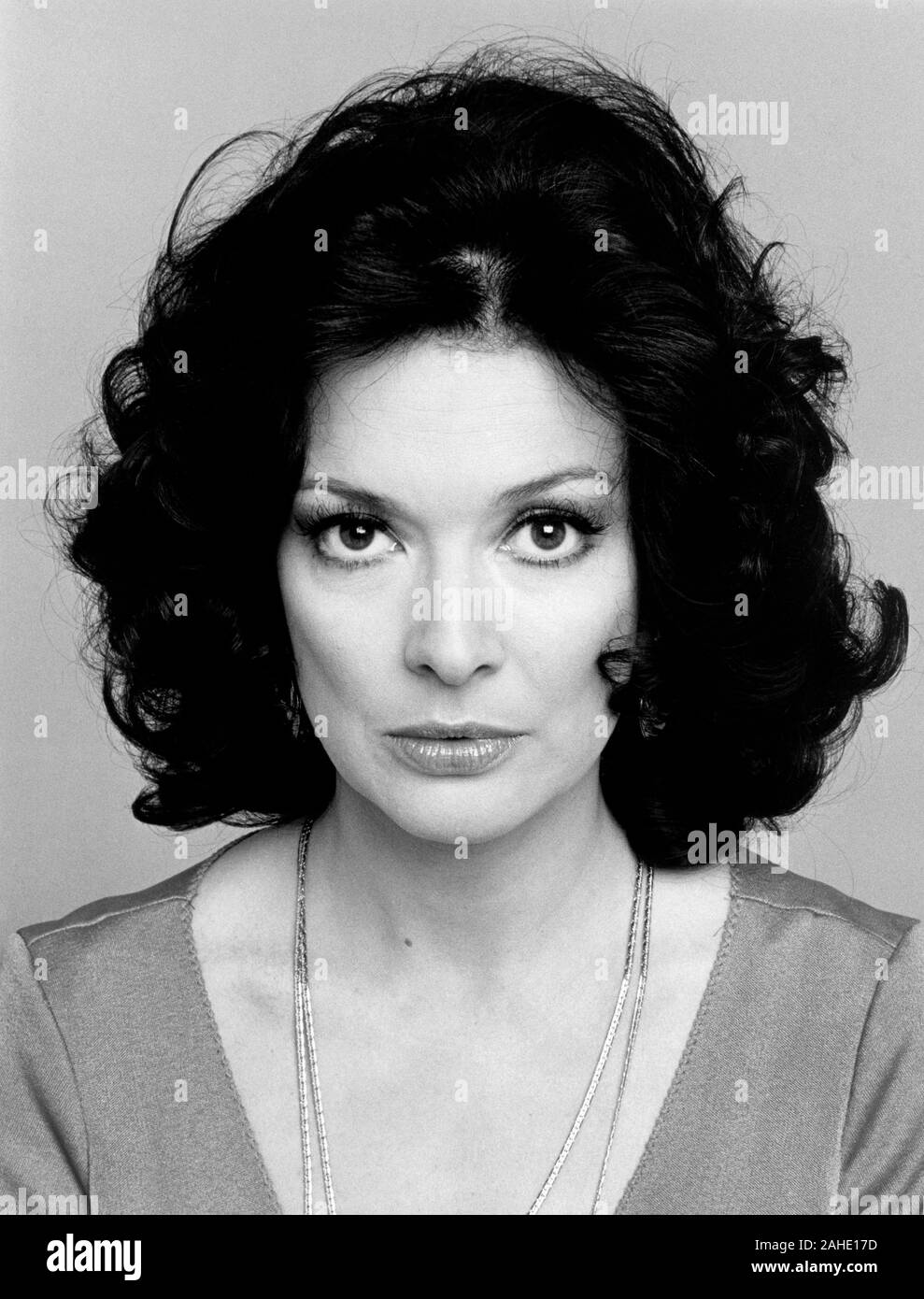 Dixie carter hi-res stock photography and images - Alamy