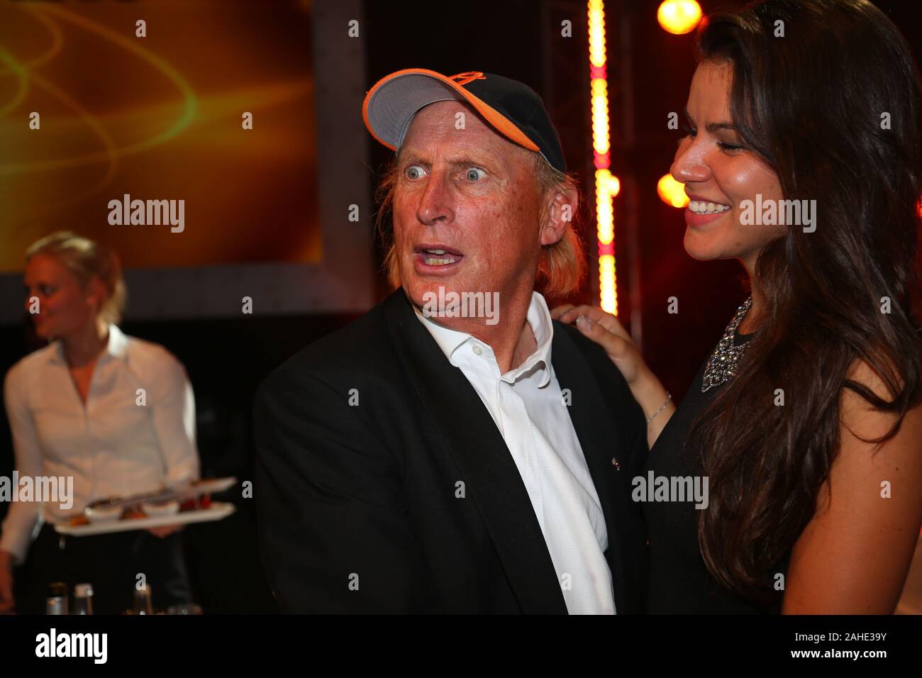 Lilly Roberts und Otto Waalkes bei der Verleihung vom Deutschen ...