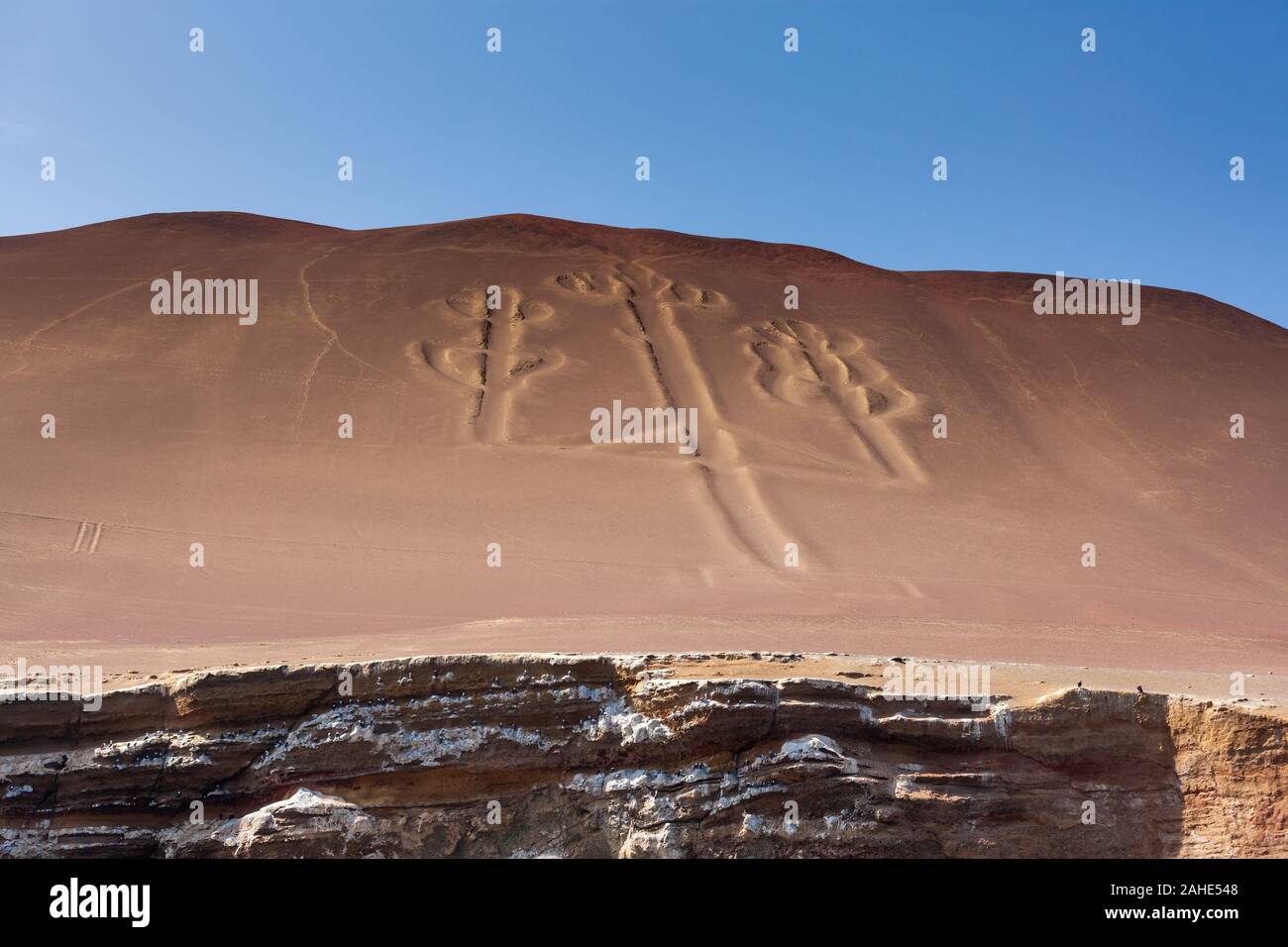 Paracas Candelabra, Candelabra of the Andes, Paracas National Park, Peru Stock Photo Alamy