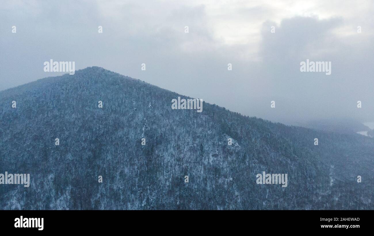Flight over path in snowy hi-res stock photography and images - Alamy