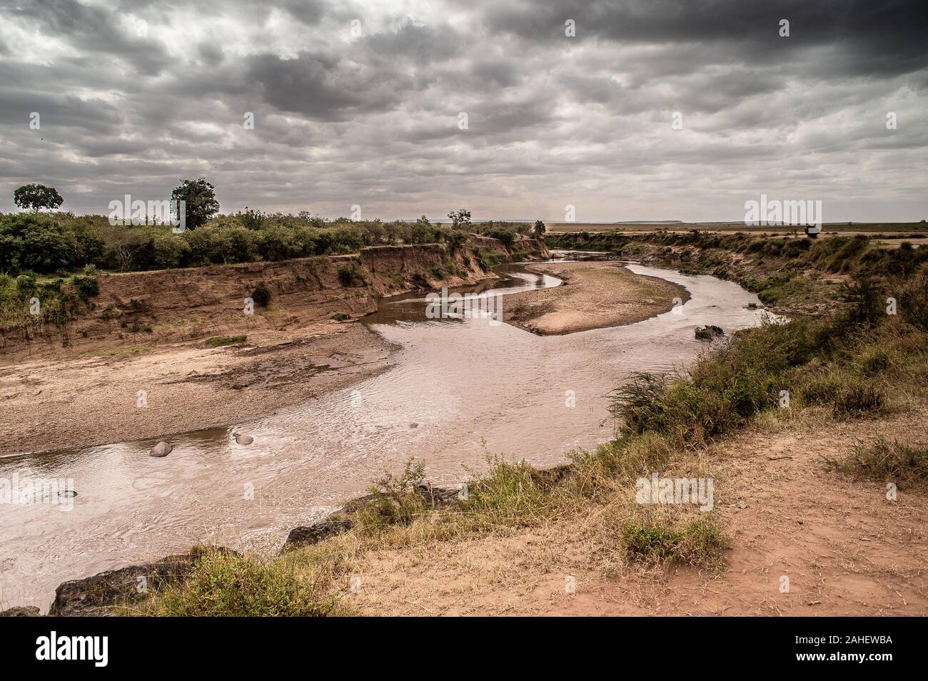 Masai mara landscape with river hi-res stock photography and images - Alamy