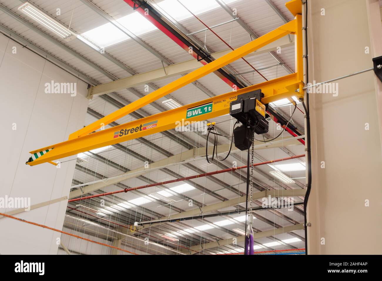 Overhead crane hoist hires stock photography and images Alamy
