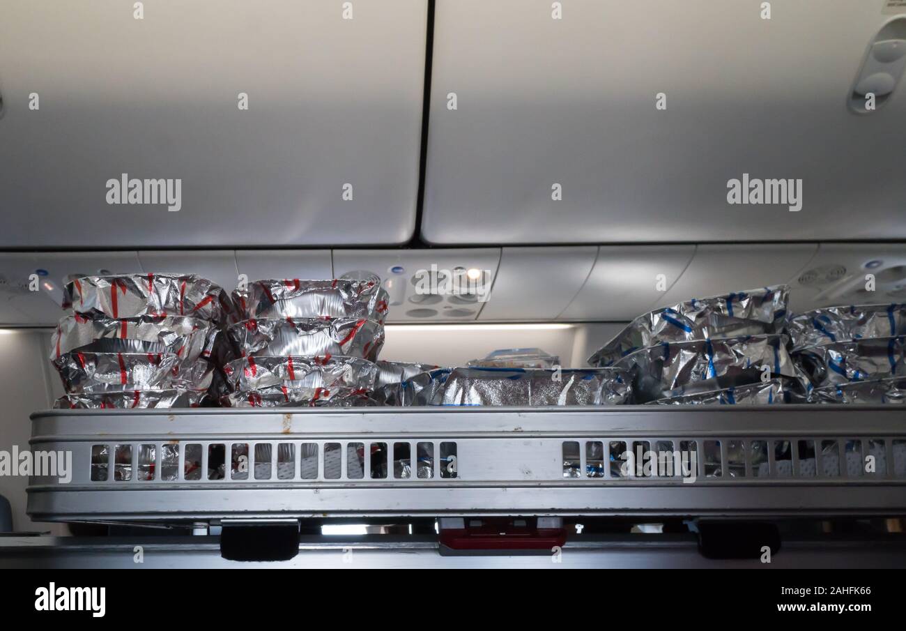 Plane trolley hires stock photography and images Alamy