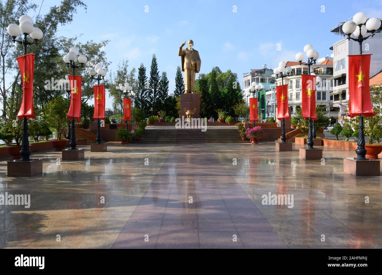 Statue of Ho Chi Minh,  Can Tho, Vietnam Stock Photo