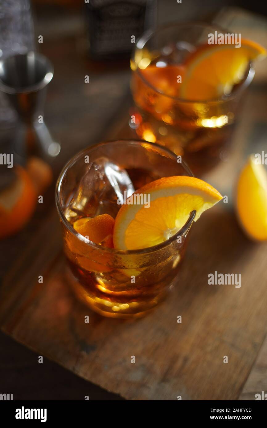 Dark rum old fashioned hi-res stock photography and images - Alamy