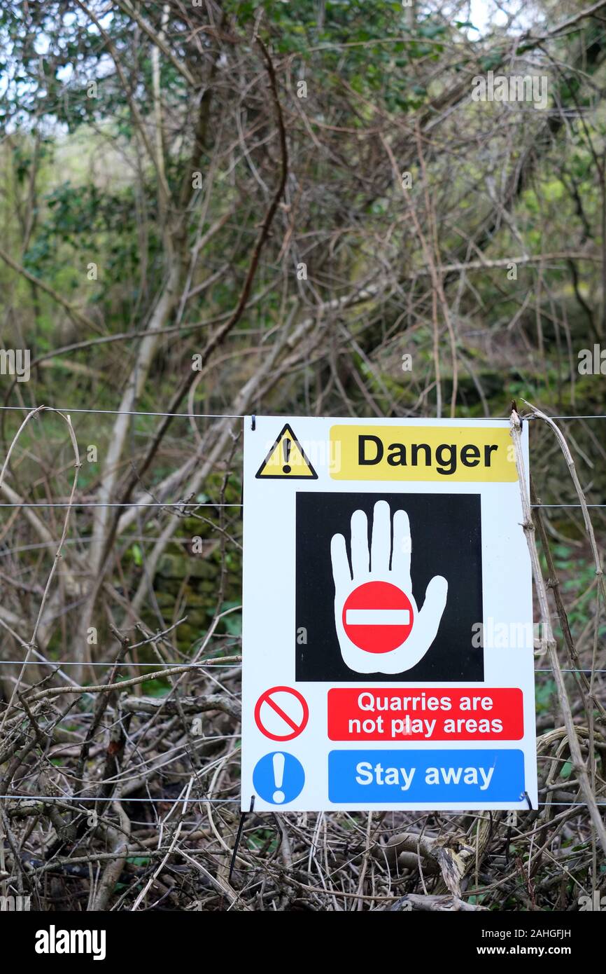 April 2019 Dangerous quarry warning sign Stock Photo Alamy