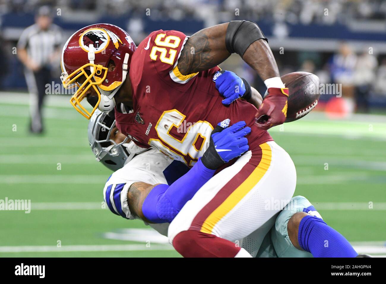 Dallas Cowboys linebacker DeMarcus Ware (94) during a football practice at  the Cowboys' stadium Thursday, Aug. 27, 2009, in Arlington, Texas. (AP  Photo/Tony Gutierrez Stock Photo - Alamy