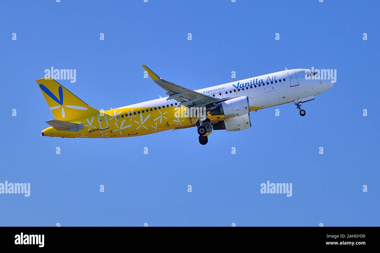 Vanilla Air, Airbus, A320, JA05VA, Take Off, Narita Airport, Chiba, Japan Stock Photo