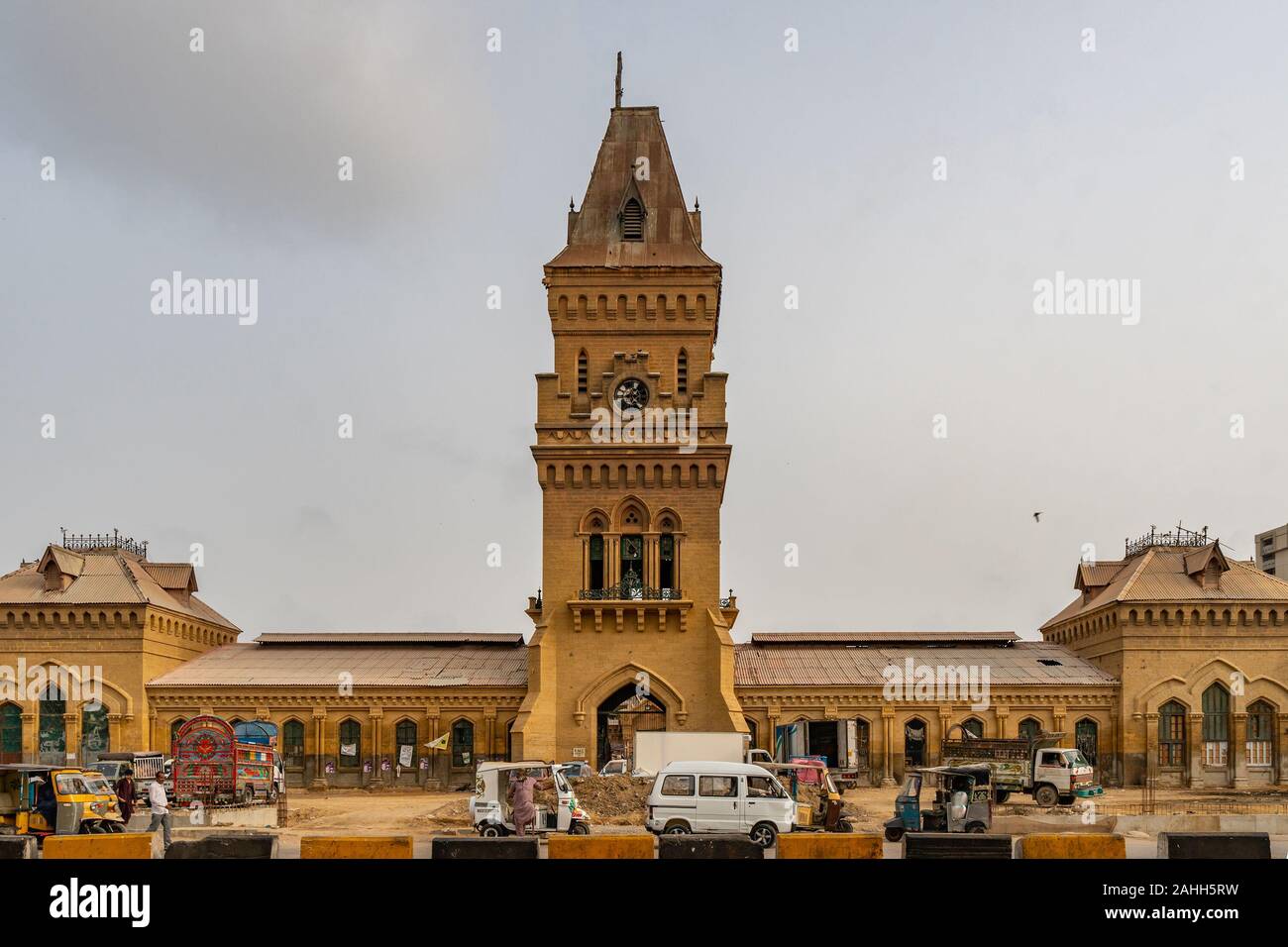Market pakistan hires stock photography and images Alamy