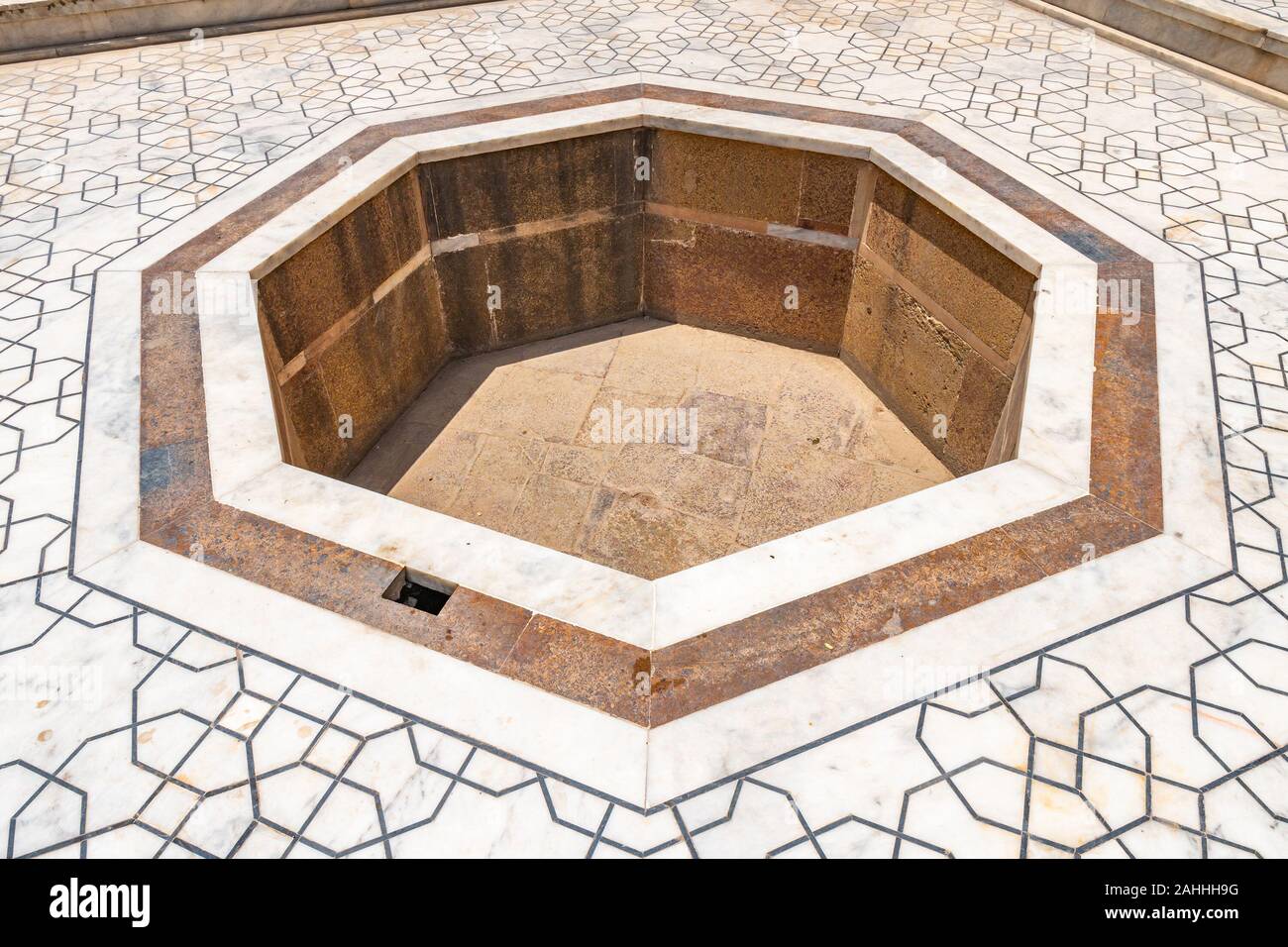 Sheesh mahal lahore hi-res stock photography and images - Alamy