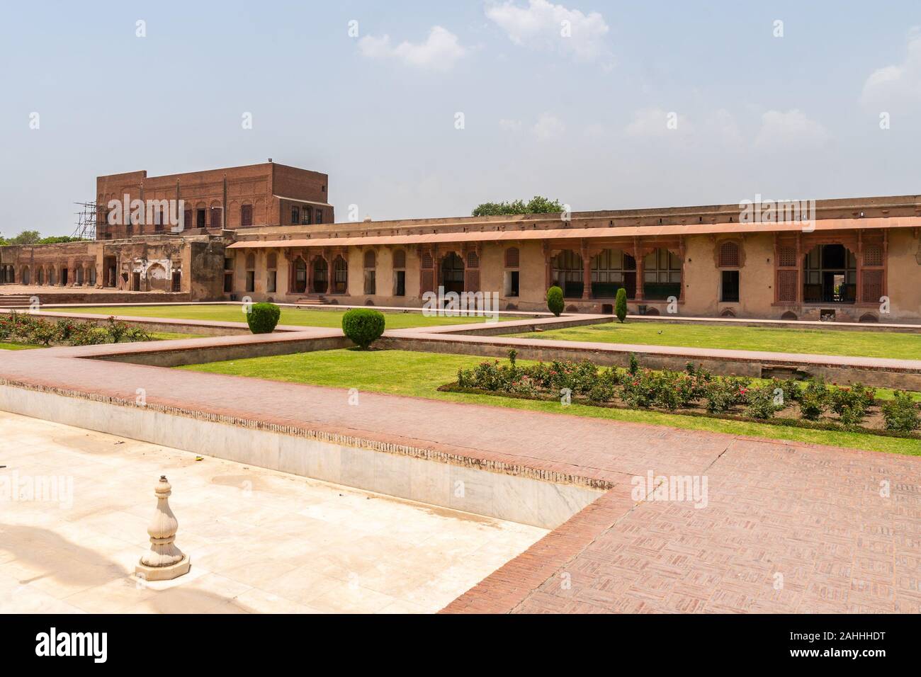 Sheesh mahal lahore hi-res stock photography and images - Alamy