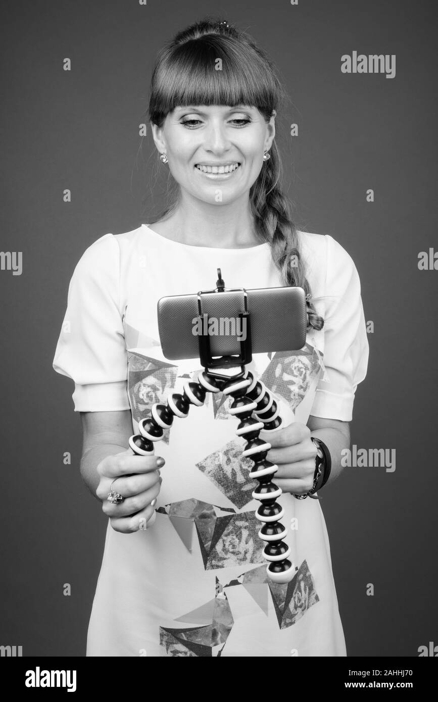 Portrait of young beautiful woman in black and white Stock Photo - Alamy