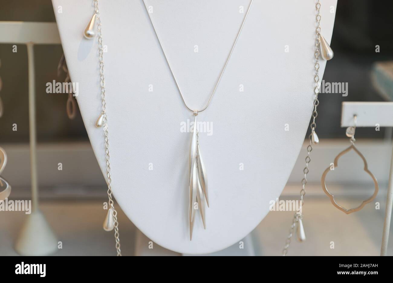 Window Photo Frame Necklace