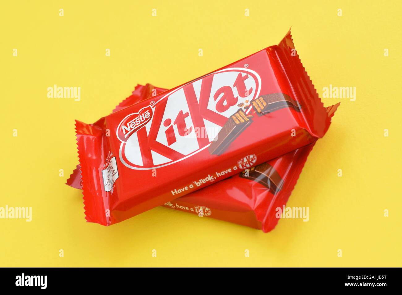 NY, USA - DECEMBER 4, 2019: Kit Kat chocolate bar in red wrapping lies ...