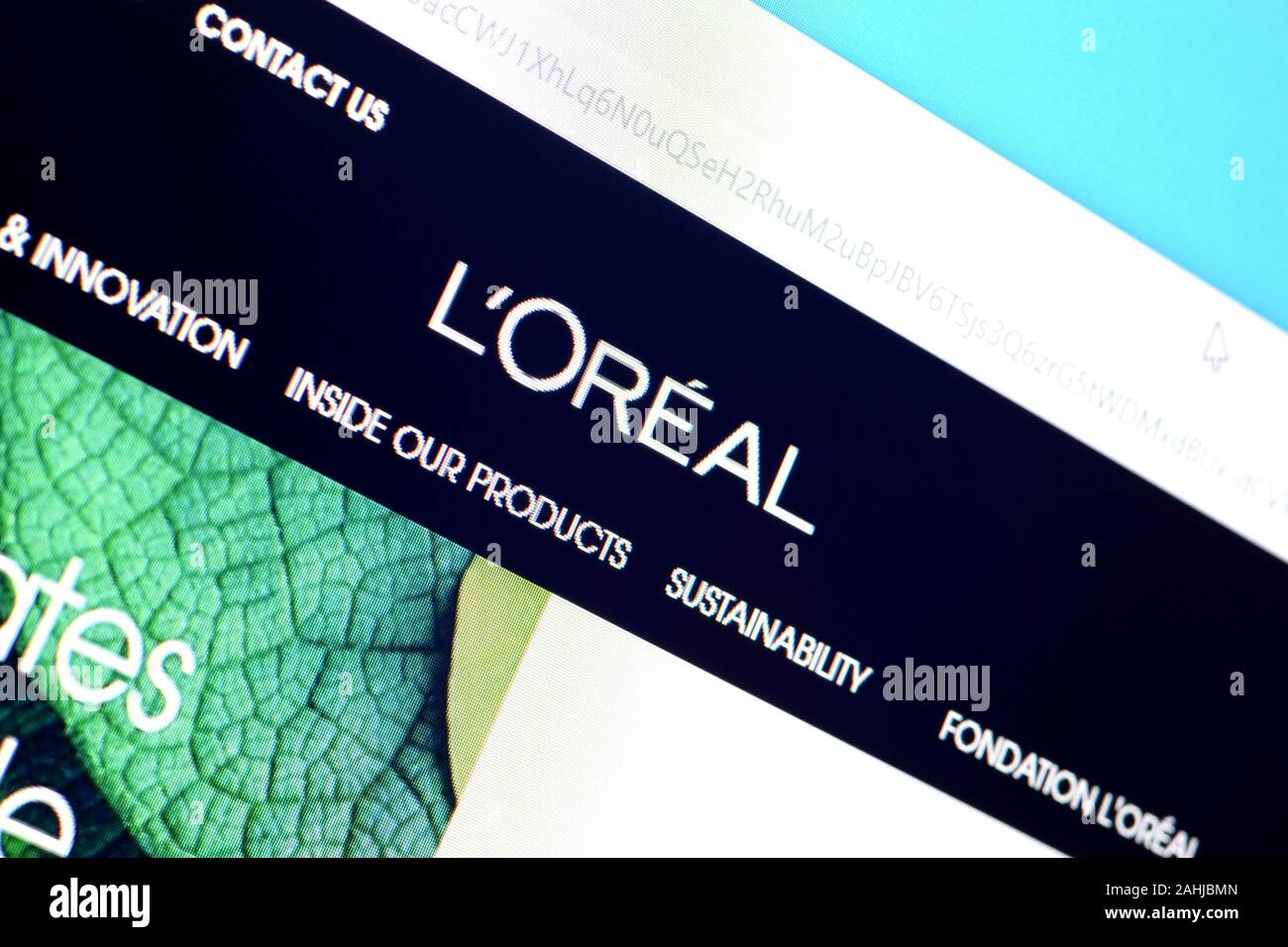 L'oreal cosmetics hi-res stock photography and images - Page 10 - Alamy