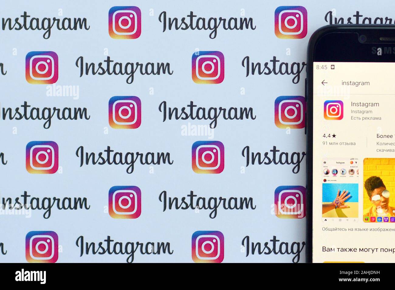 Ny Usa December 5 2019 Instagram App On Samsung Smartphone
