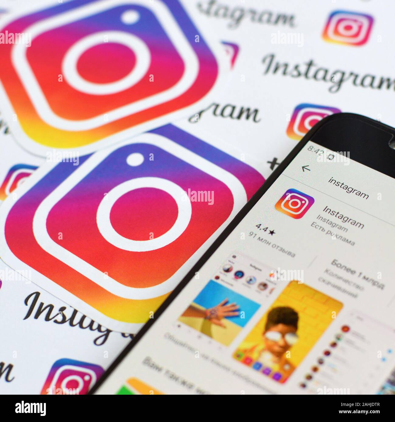 Ny Usa December 5 2019 Instagram App On Samsung Smartphone