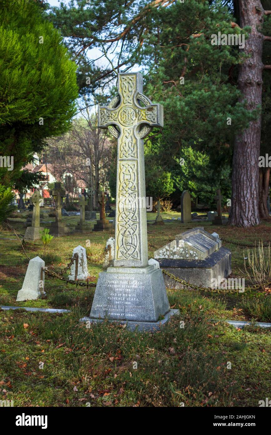 View of South Cemetery Celtic cross style memorial, Brookwood Cemetery, Cemetery Pales, Brookwood, Woking, Surrey, southeast England, UK Stock Photo
