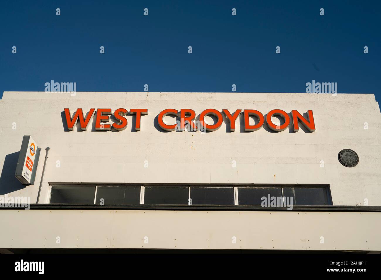 West Croydon train station Stock Photo Alamy