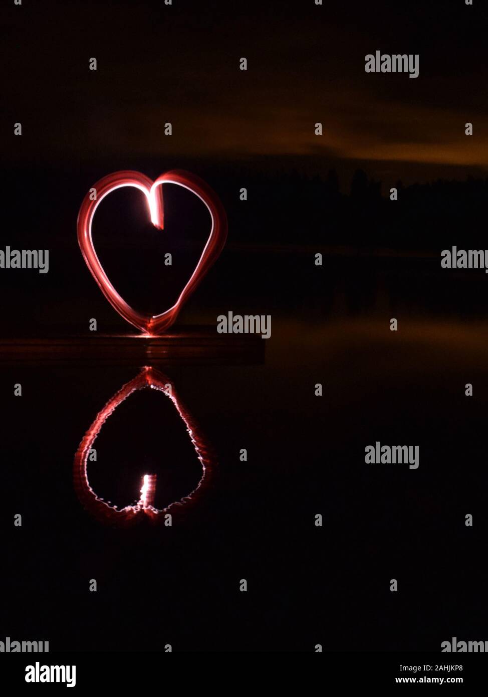 abstract light painting, long exposure, blurry drawings with light ...