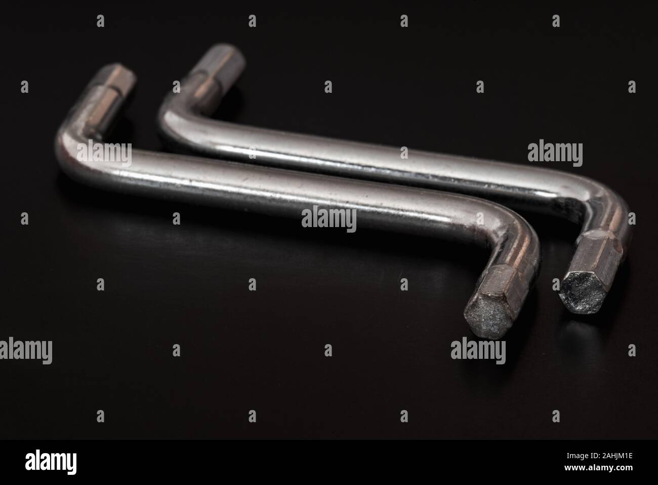 S shaped allen deals wrench