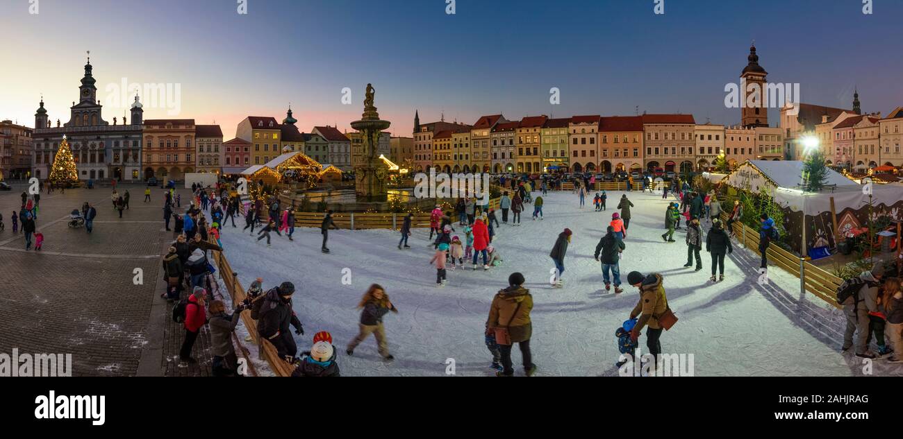 Ceske Budejovice Budweis Main Square Black Tower Samson Fountain City Hall Christmas Market Skating Rink In Jihocesky Sudbohmen South Bohe Stock Photo Alamy