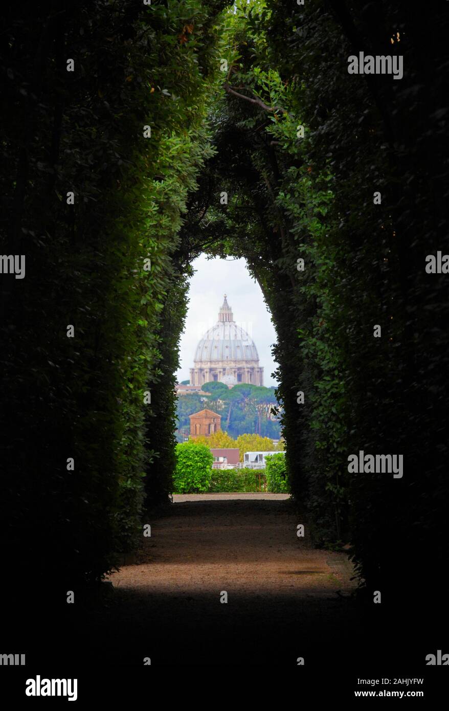 Knights malta keyhole hi-res stock photography and images - Alamy