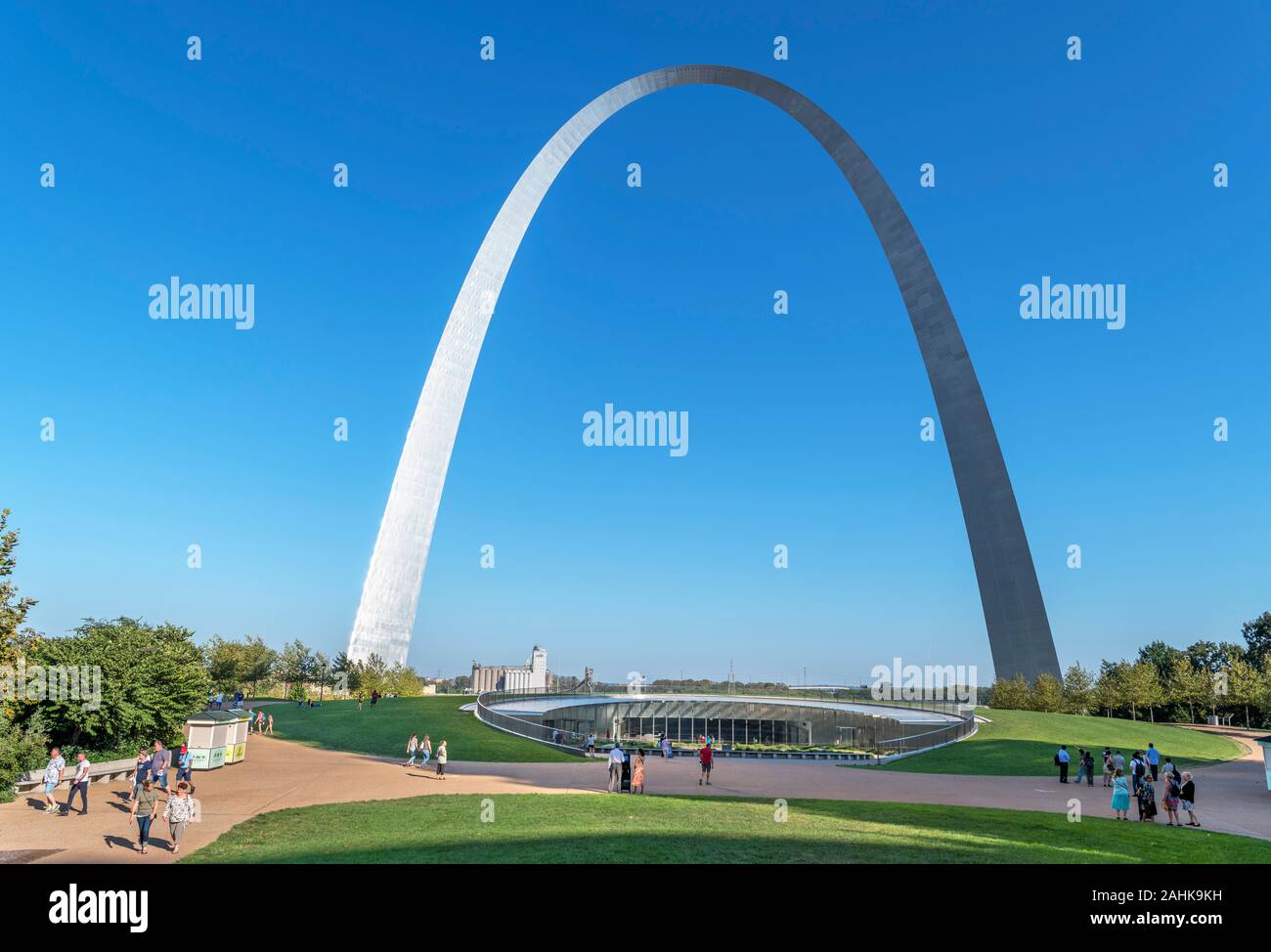The Gateway Arch  from Luther Ely Smith Park, Saint Louis, Missouri, USA Stock Photo