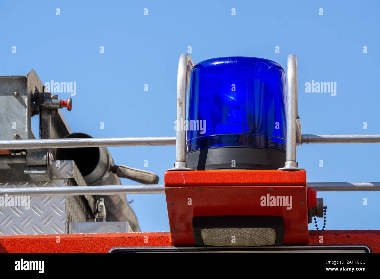 Flashing light. Blue flashing light on the fire vehicle Stock Photo Alamy