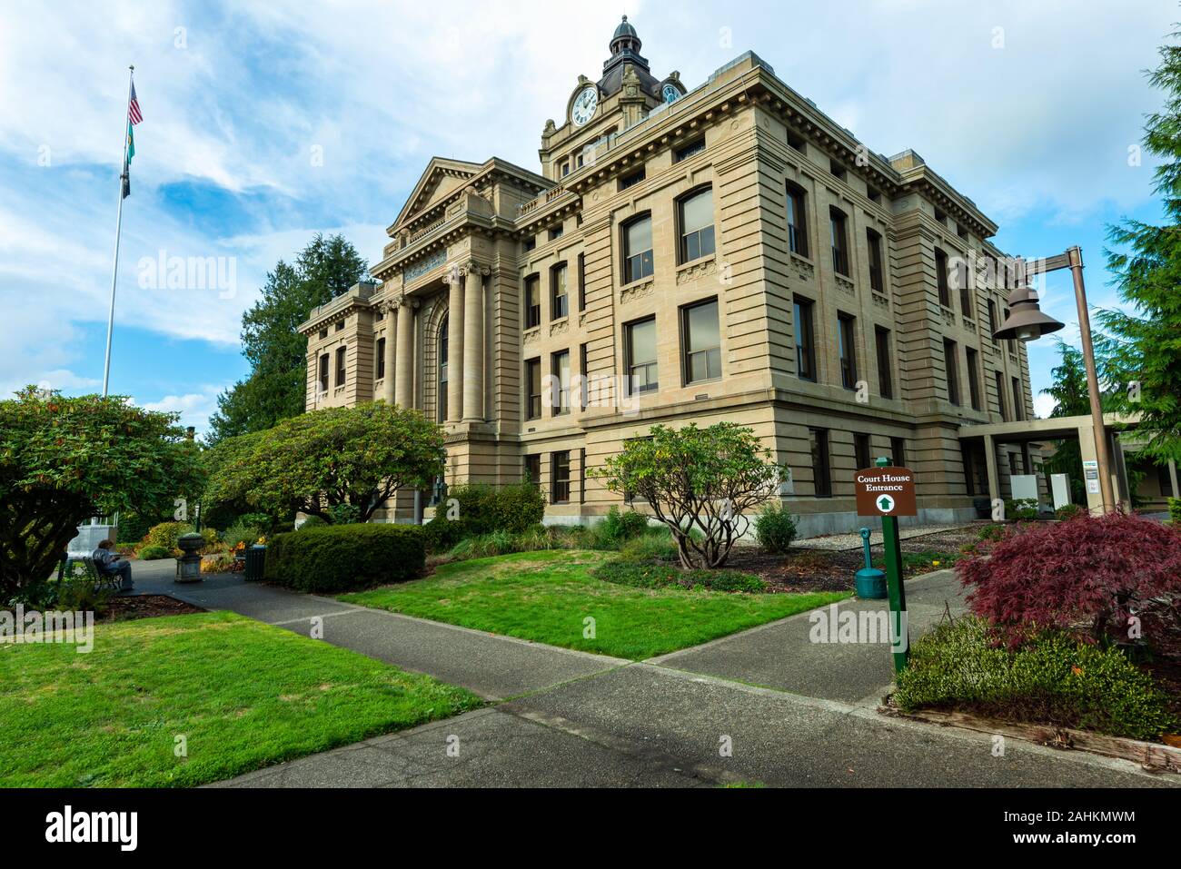 Montesano, Washington October 29, 2014 The Side Entrance to the Gray's Harbor County