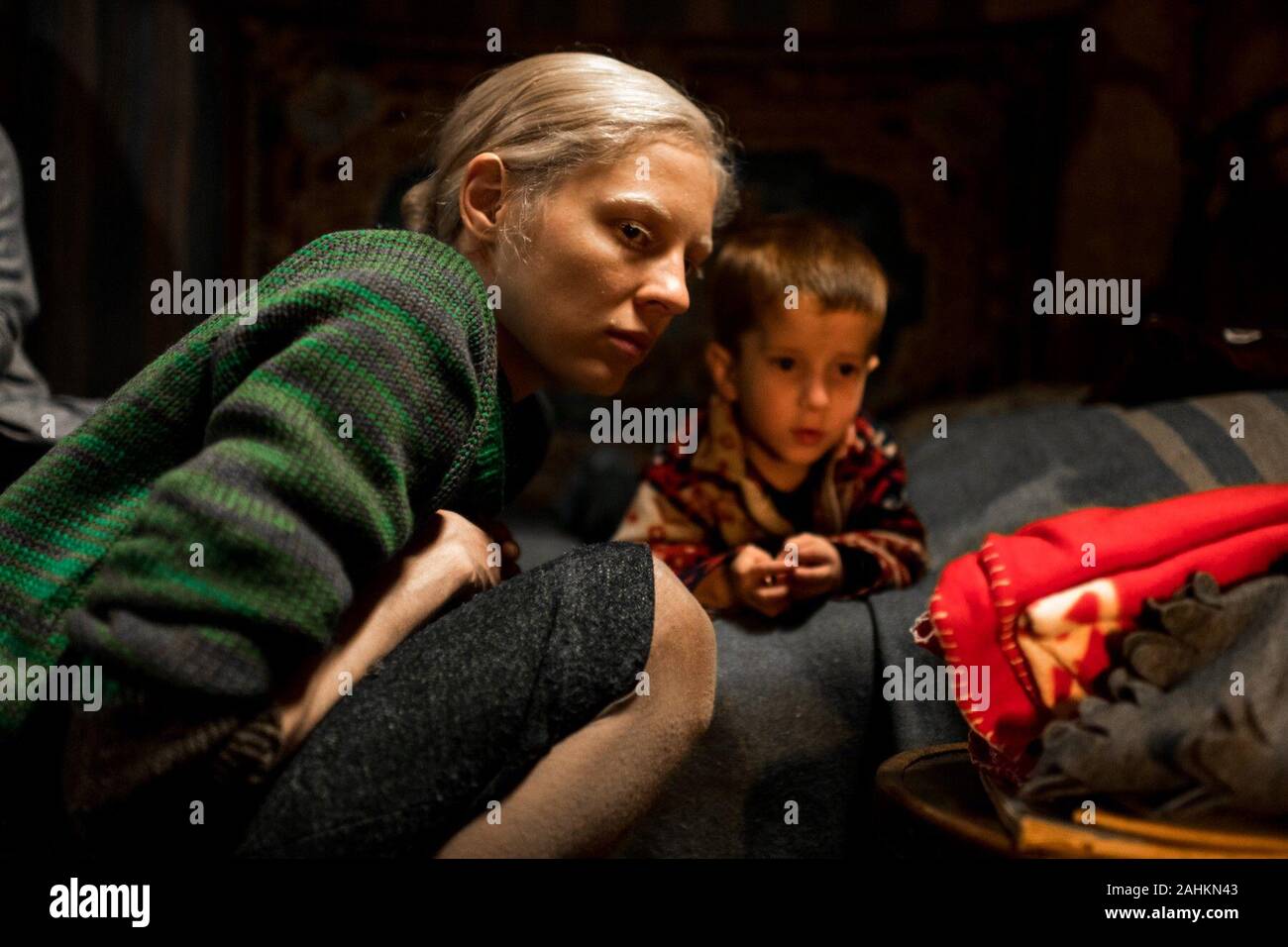 BEANPOLE, (aka DILDA), from left: Viktoria Miroshnichenko, Timofey ...