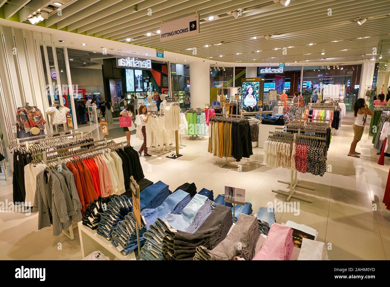 SINGAPORE - APRIL 03, 2019: interior shot of Bershka store in Singapore.  Bershka is a clothing retailer company Stock Photo - Alamy