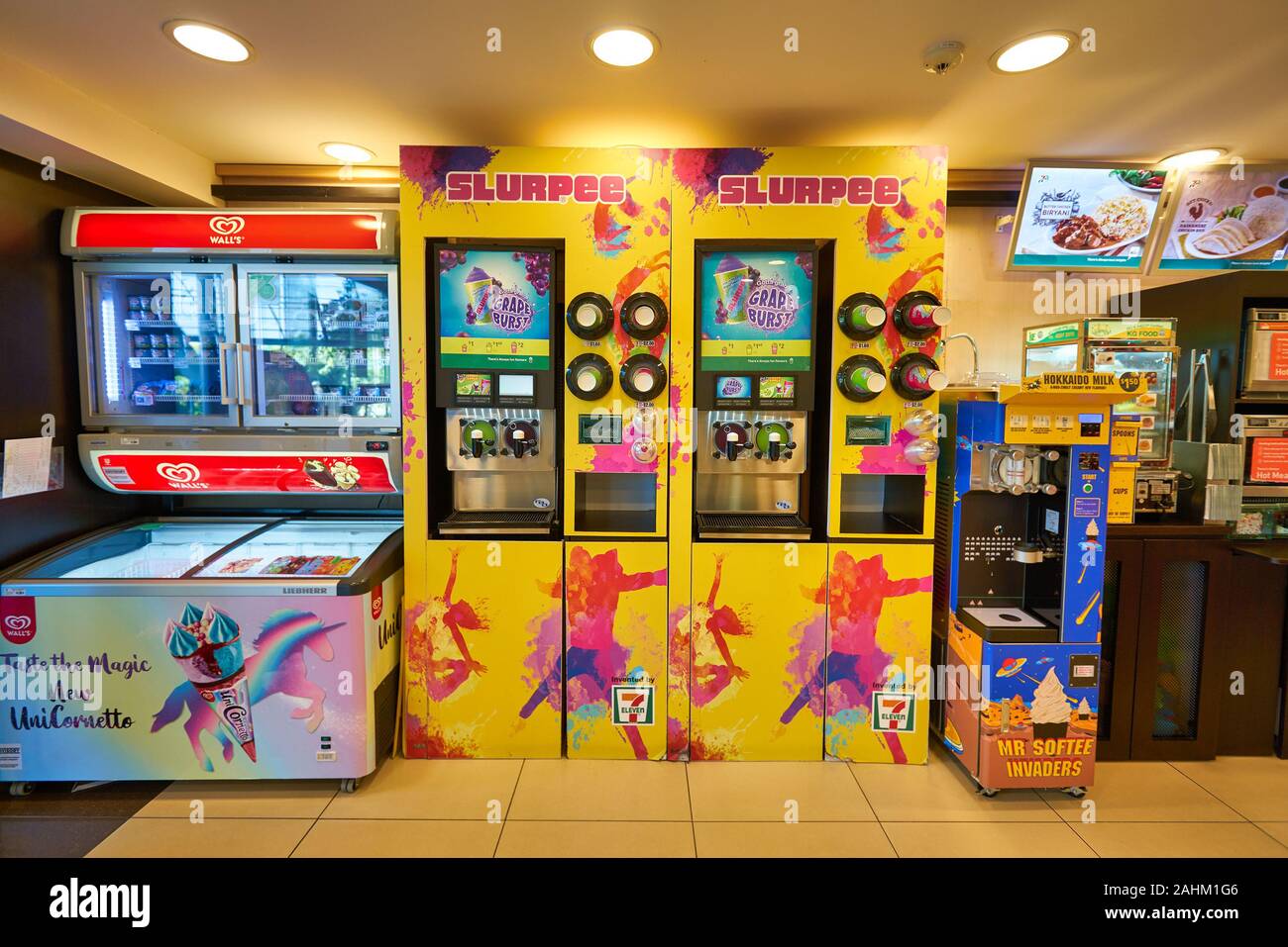 SINGAPORE CIRCA APRIL 2019 A Slurpee Machine At 7 Eleven 