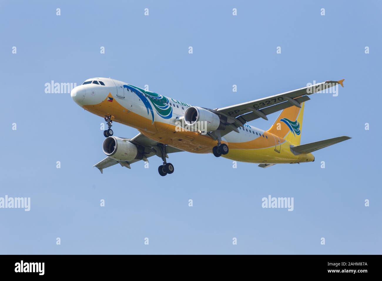 Pasay, Philippines - August 10, 2017: Cebu Pacific airbus a320 in finals for landing at Ninoy Aquino International Airport Stock Photo