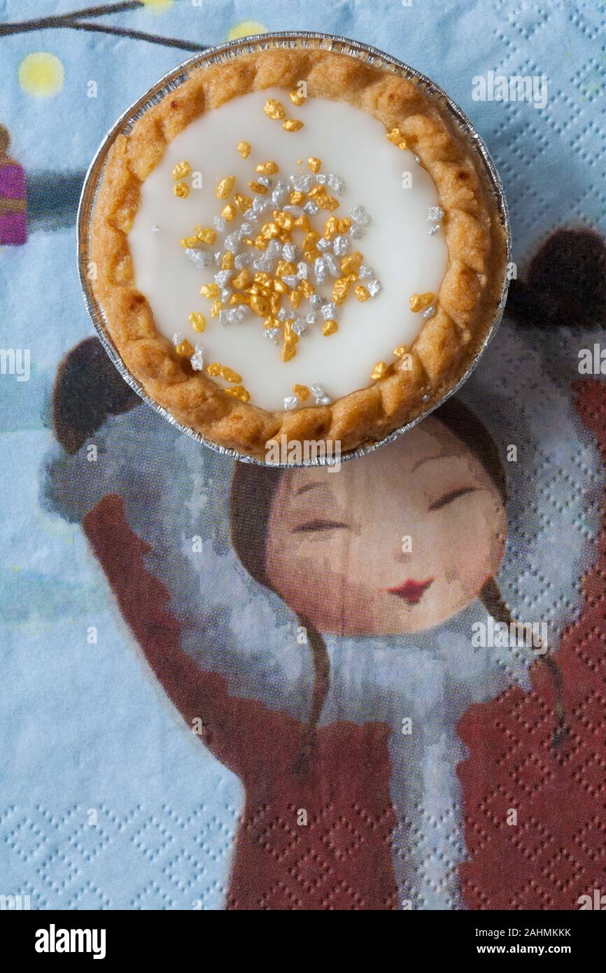 Mr Kipling Mince Pies High Resolution Stock Photography and Images - Alamy