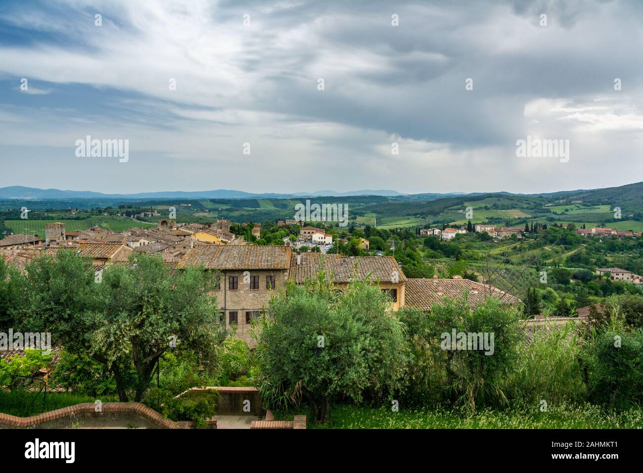 Small walled medieval hill town hi-res stock photography and images - Alamy
