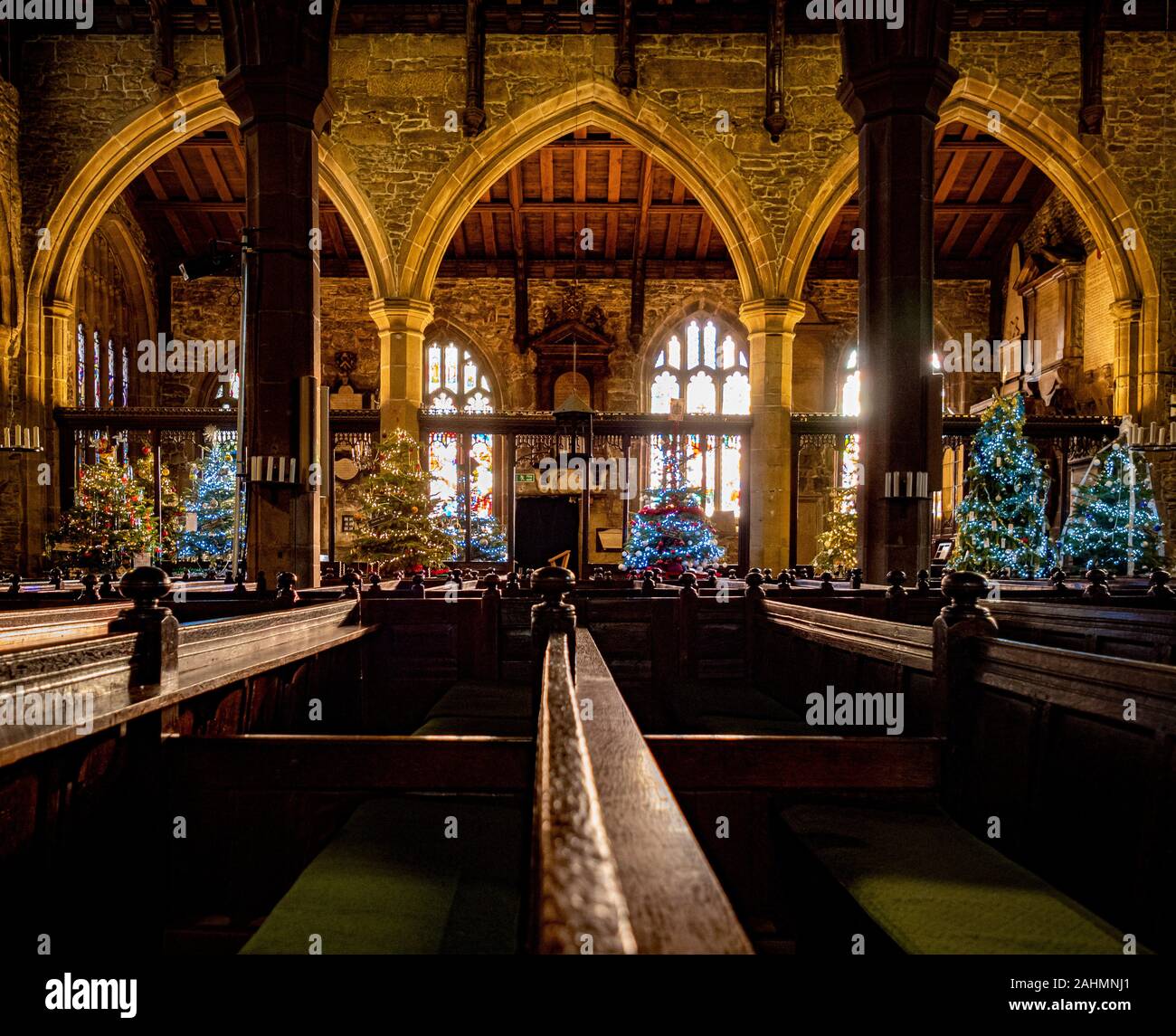 Nave pew hires stock photography and images Alamy